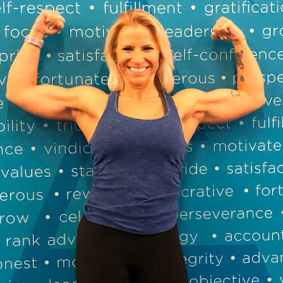 Meet your Posher, Sara - Picture 1 of 1